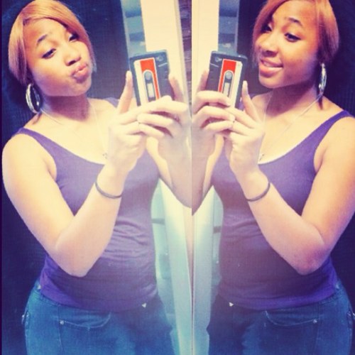 Yo friend retweeted me you clicked my name and now u on my page follow me n go on bout ya daii #TeamLightSkin #Cheerleader #PuritanAve #YaeYae #Taken #Westside!