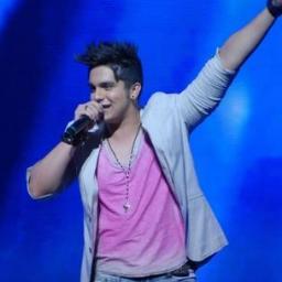 Primeiro FC com esse nome.Seguido pelo próprio cantor e oficializado pelo site.Since: 04/05/2010.Follow by @luansantana: 01/07/2010.Sejam bem vindos =D