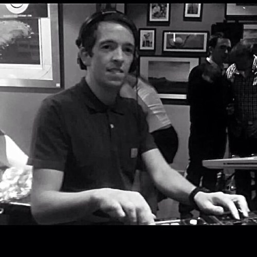 scott_strachan's profile picture. DJ