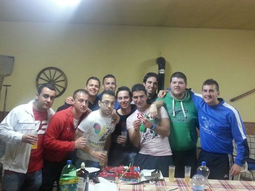 DANIPIKOS's profile picture. 