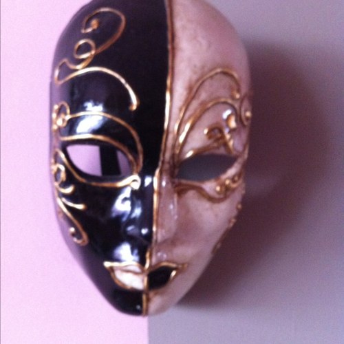 henryurzica's profile picture. 