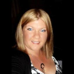 Lianne1975's profile picture. client care manager in retirement lodge