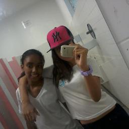 Stephany,namorando ,13 anos,chata,amiga,verdadeira Só de bem com a vida quem não gostou segue e confira !!!!