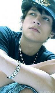 Moreno, Alto, Bonito e Sensual. BOYLIEBER