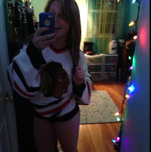 Love hockey and all of you gems out there. Sauce me a follow beauts((; **Boston**