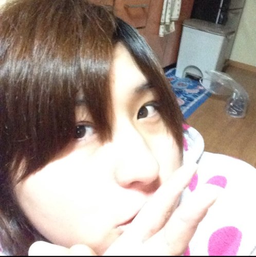 福岡の田舎住みの19です★一つ下の 彼氏の事ばかり書くと思うけど、そこは勘弁ʕ•̬͡•ʕ•̫͡•♥超新星ではユナクペンです♪♪ 気になったらフォローしてね★フォロバは必ずするよ★