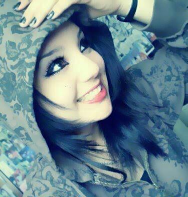 Sorria, seus inimigo odeiam isso. ;*