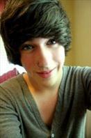 Louveniaunzm's profile picture. • #TeamCapricorn • Bisexual• im complicated , if you get a chance to figure me out; Your lucky http://t.co/8LxZP1tiEf