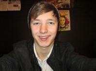 Your GIRLFRIEND : @iKissedHISTatts here follow MY bae and me his girlfriend :-) http://t.co/S8pml2pBoH