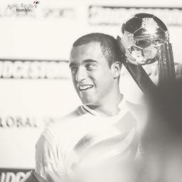 O sorriso é meu,mas o motivo é você Lucas Moura ❤ Since : 02-09-2011 & Oficializada : 05-10-2011 ზ