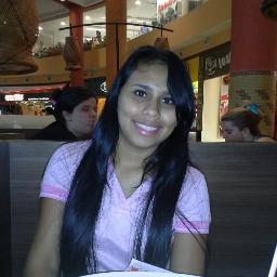 Tenho 18 anos, acadêmica de psicologia, apaixonada pela vida e pela minha familia, e temente a Deus, e sou so da @jooh_94 minha irmã :D