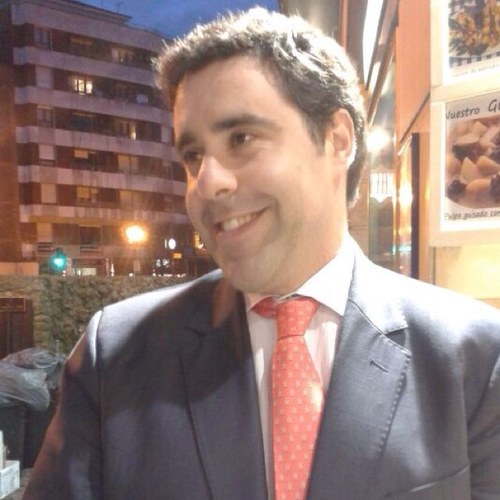 Abogado. Spanish Lawyer. Avocat spagnol. Opiniones personales. De la cuna a la tumba es una escuela, por eso lo que llamas problemas son lecciones