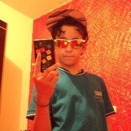 Z1K4 M3M0 NAO POSSO SER O TIPO DE PESSOA QUE VC GOTAS E SIM DO QUE VC NUNCA SE ESQUECERA  =D