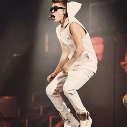 Beattan's profile picture. Scooter didn't stop until he reached Pattie. Justin didn't stop until he sang for Usher & I won't stop until I meet Justin! 3