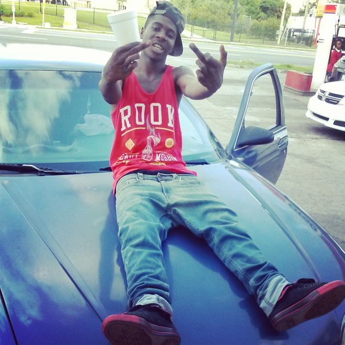independent,got my own car ery body round my hood fwm im star bound get like me follow ya boy @Adgotaforienbih #gne