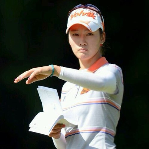 Chella Choi official twitter account• Golfer /@LPGA /Volvik