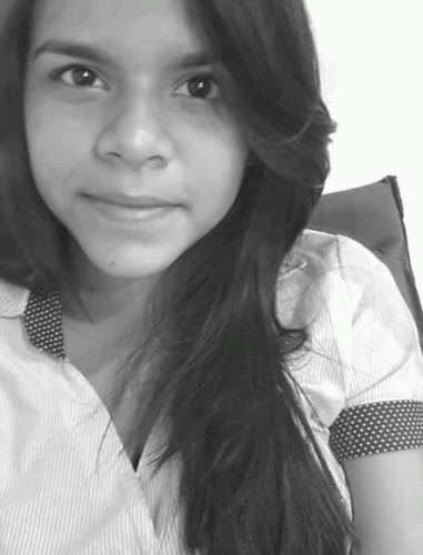 Cabeeeeeeeeeeeeeeeeeeeça ombro
joelho e pé joelho e pé² .. Olhos
ouvidos boca e nariz, cabeeeça
ombro joelho e pé ! ♫♪ me sigam
por cantar pra vcs *__* k