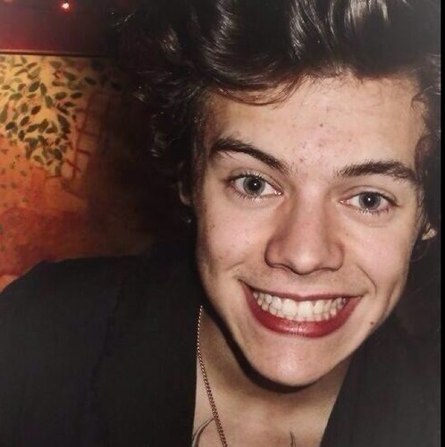 Harrys_Breath's profile picture. Trust is like a mirror. You can fix it if its broken, but you can still see the crack in that mother fuckers reflection.- Lady Gaga