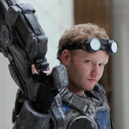 Cosplayer, Gamer and all around asshole :p