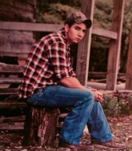 Orange_Piel's profile picture. college student, discount tire employee, first gen cummins owner. snapchat koltenpiel insta: @kolt_45_