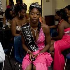 Riverview Prom Queen. Real Housewives Fanatic. Don't Ruin My Happiness. #TeamHappy #TeamGWTWF Follow me, Biatches! S/O To my bro n' sis, Rhyan P, n' Rhonda T!