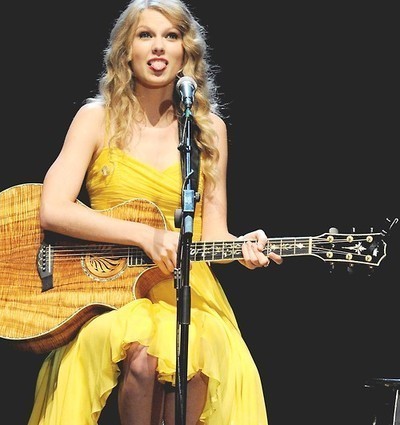 Taylor Swift Lyrics •