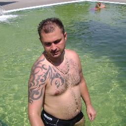 crisanleon's profile picture. hello mindenkinek