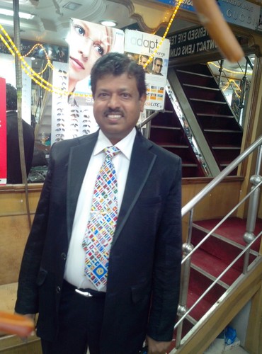 hi I'm a doctor (dental surgeon) my clinic:“om oral dental clinic,Vishnu palace,east boring canal road,patna,bihar...Phone : 9334120963