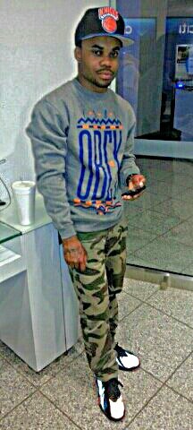 I'M JUS LIVING LIFE AS REAL AS ICAN....IG:KROWNDKING_