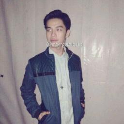 Jangan Follow Ntar Ketagihan Baca Tweet Gue