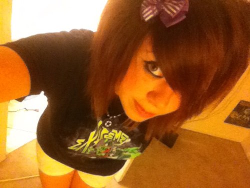 1ofakind13's profile picture. I fucking love music!