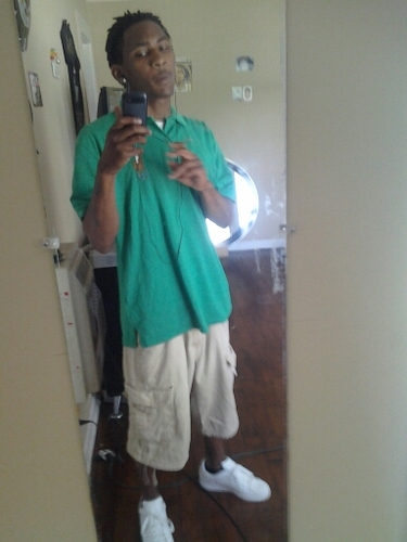 dnt trust too much..dnt love too much..dnt hope too much..because too much can get you hurt