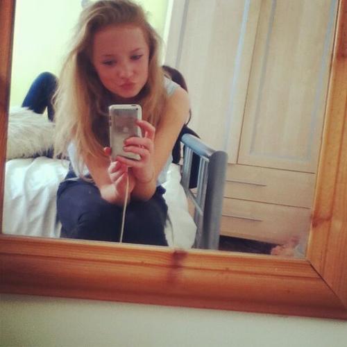 bethsargood's profile picture. Taylor Swift, Harry Potter, One direction, Disney and Dance ❤