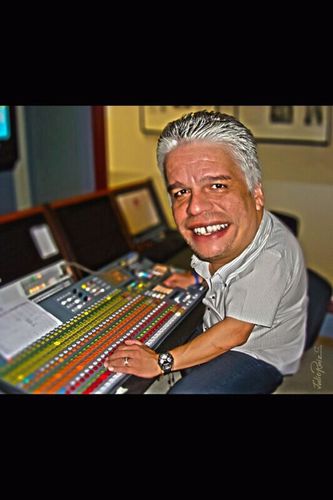 Compañía dedicada a producir y dirigir eventos de televisión. Contamos con experiencia y prestigio dentro de la industria.