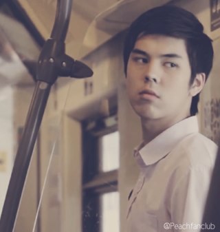 แฟนคลับพีช พชร จิราธิวัฒน์  
ติดตามผลงานพีชได้ในฮอร์โมนวัยว้าวุ่น 18 พฤษภาคม  และซัคเคซี้ด เดือนสิงหาคม ทางช่อง ONE ♥