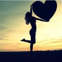 Cukup dengan memberikan kasih sayang yang tulus kepada wanita, kamu akan mendapatkannya.  Follow Yuk @TweetsWanitaa #RECOMENDED