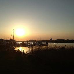 HarbourShallows's profile picture. 1-bed holiday flat overlooking Poole Harbour & Purbecks. Sandbanks 5 mins by car. Walk to restaurants, beach & Poole Quay. Pets welcome. Parking. 07919 541841