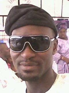Am simple and GOD conscious, am a PRODUCTION ENGR, am romantic, caring and understanding. MAN UNITED fan. oshogbo indigent, work @ SONNEX PACKAGING LTD