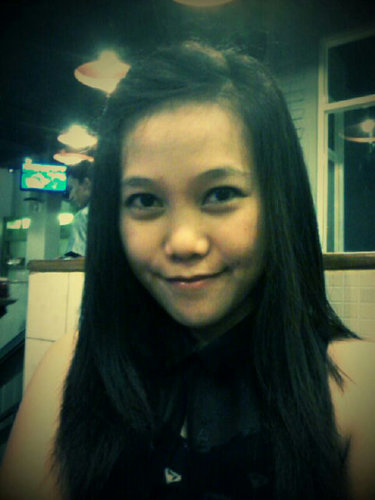i'm a simple girl. don't wanna be another people cause i love n proud with my self :)