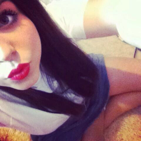 neevburtonn's profile picture. 