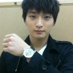 [Verif] RP from @Roleplayer_12. Gue jinwoon, gue cowok, gue ganteng. Udeh cukup bionye? Terima Kasih