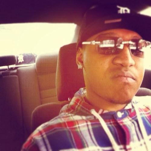Lost in a world stuck teaching myself the game of life..living and learning..rolling and burning. #team.i.luv.Keila. #teamsuccessfulinthefuture#teamfuckwitme