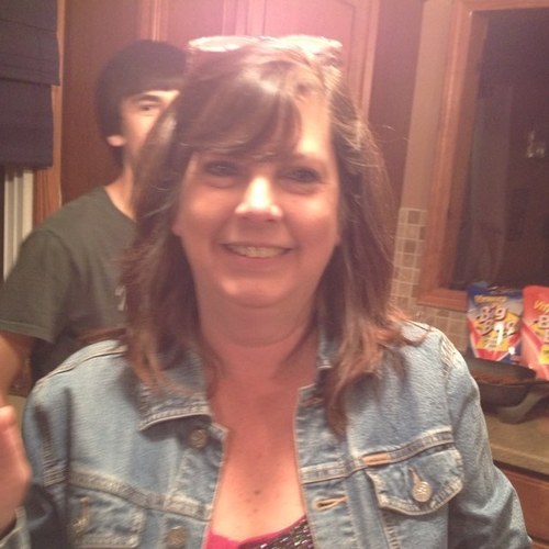 Gina8762's profile picture. 