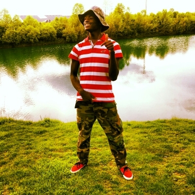 Niggas cnt Fw me they hatin cause dae bitch wana suck on me Follow me if uu an't a hater Follow my bestfrann @ lSuck_Mytweets_and my fav ex @DamnBjah
