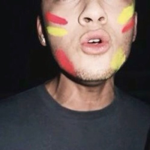 ravenzayn's profile picture. @geekyziam