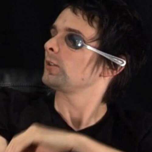 19.Pwoper Muser.Can't live without Muse.