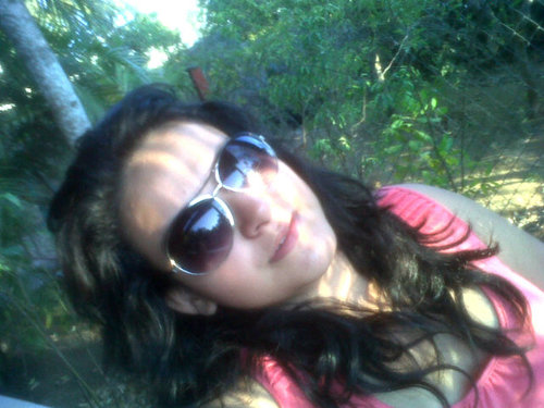 Karlangas esa soy yo Y me encantan mis ojos *-* Okno jejje HOla a todo mundo \o.o/