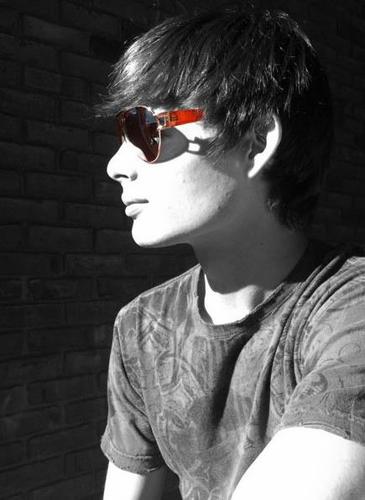 thecorey102's profile picture. 