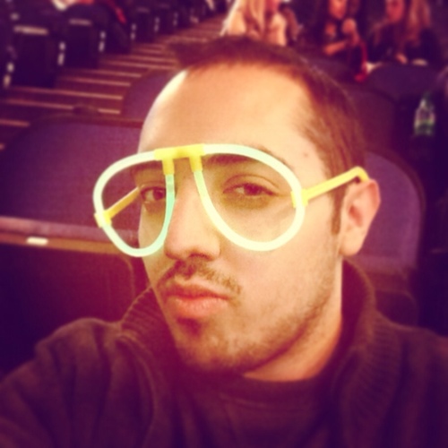 Entertainment Obsessive and avid tennis fan! Follow me, and I'll follow you back! That's how I roll!