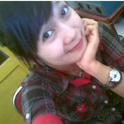 PutriDatia's profile picture. 